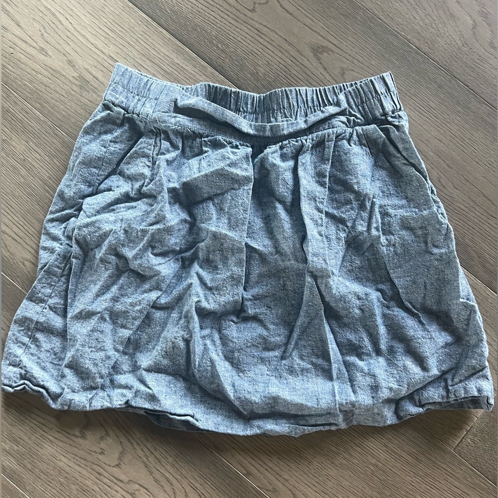 Loft skirt- medium